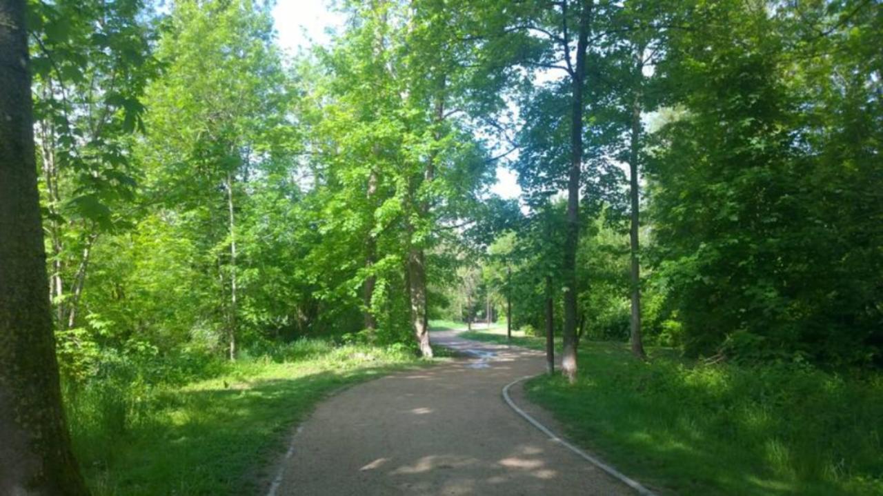 Entre Ville Et Jardins Sainte-Savine Buitenkant foto